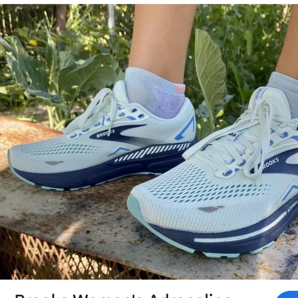 Brooks Women’s Athletic Shoes in baby , blue and Navy blue - Picture 3 of 16